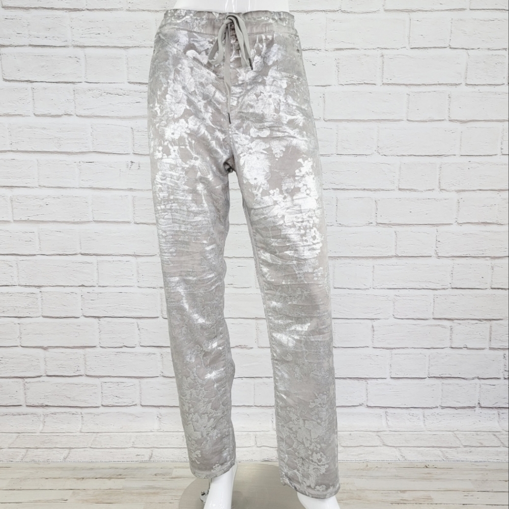 Alembika Floral Iconic Stretch Jean, Silver Size:5 US(14-16) NWT! SP528S